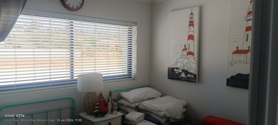 To Let 4 Bedroom Property for Rent in Hartenbos Central Western Cape